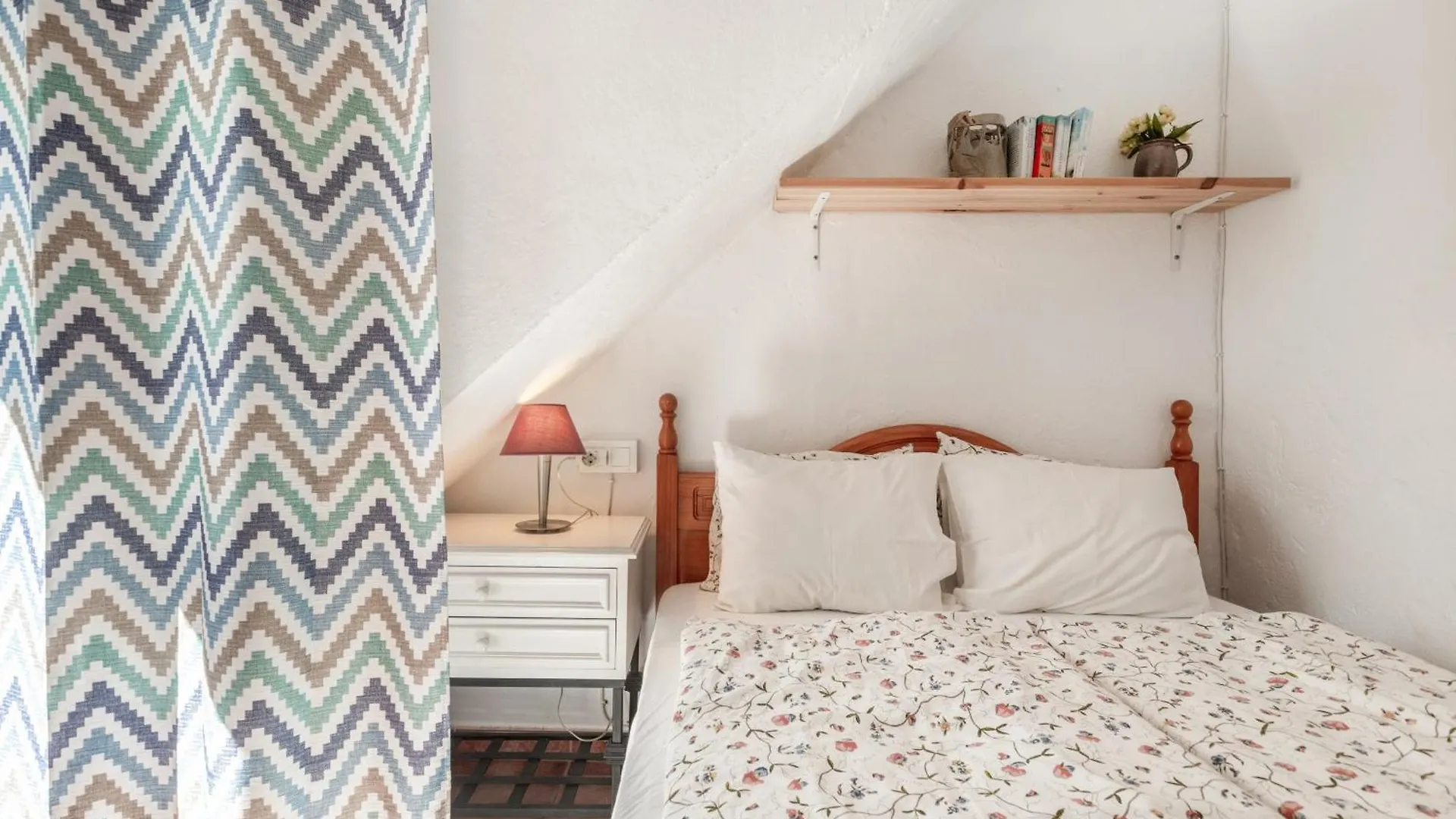Casa Linda Villa Guaro Holiday home