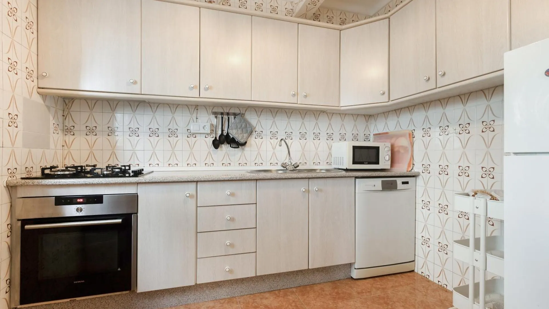 Casa Linda Villa Guaro 0*,