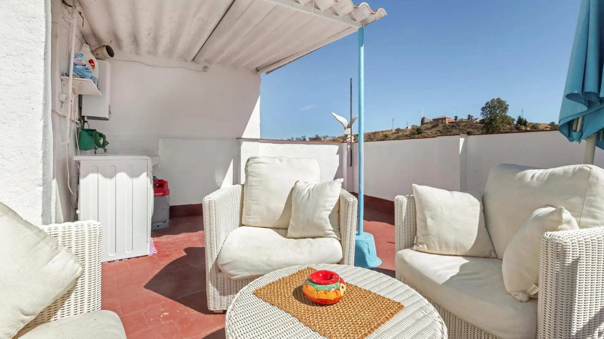 Casa Linda Villa Guaro Holiday home