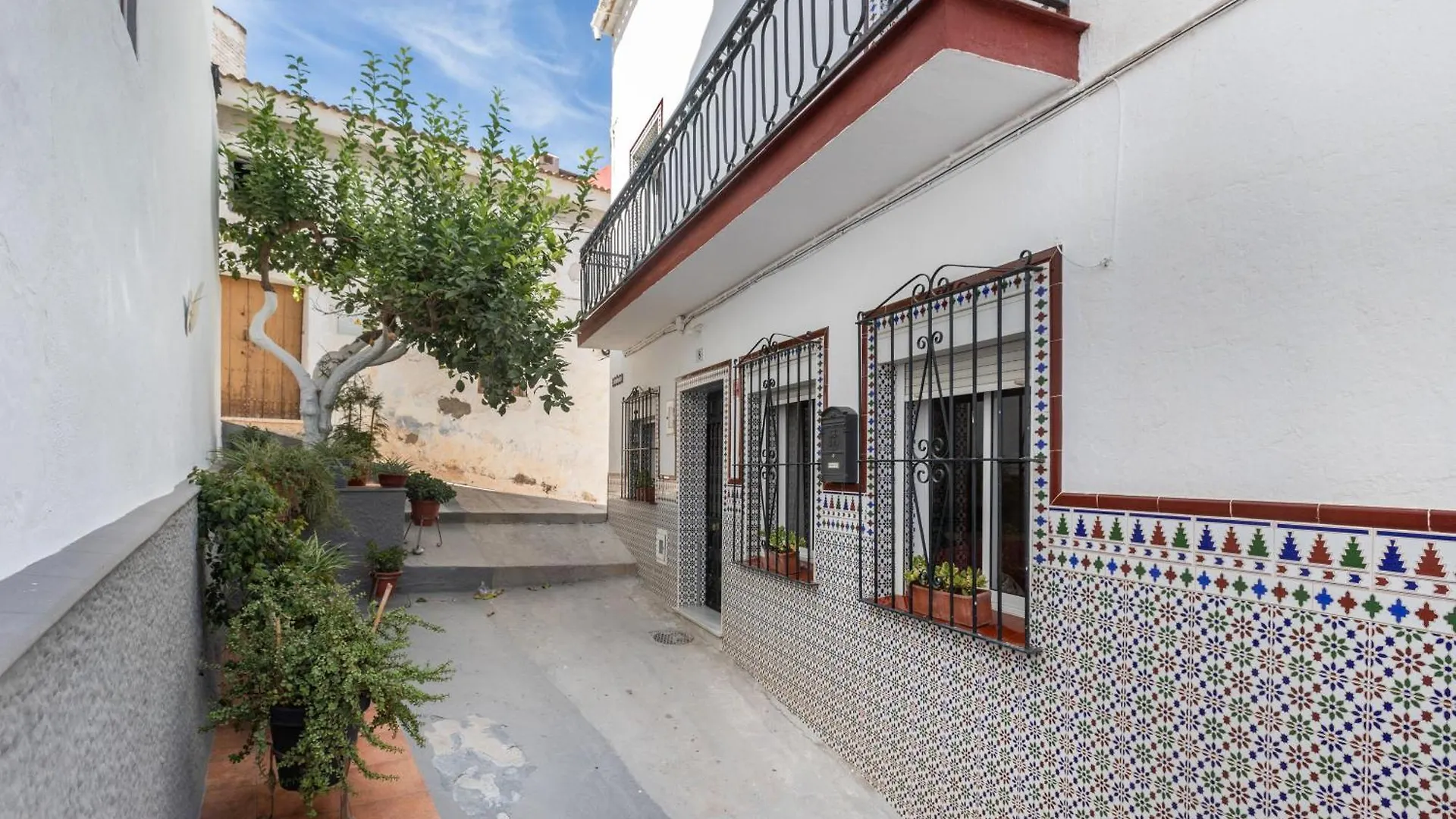 Casa Linda Villa Guaro Holiday home